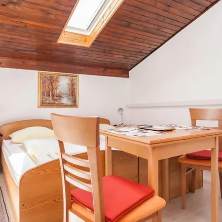 Get Away For 4 - Apartment Rovinj