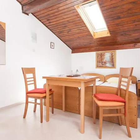 Get Away For 4 - Apartment