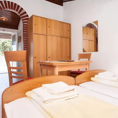 Get Away For 4 - Apartment *